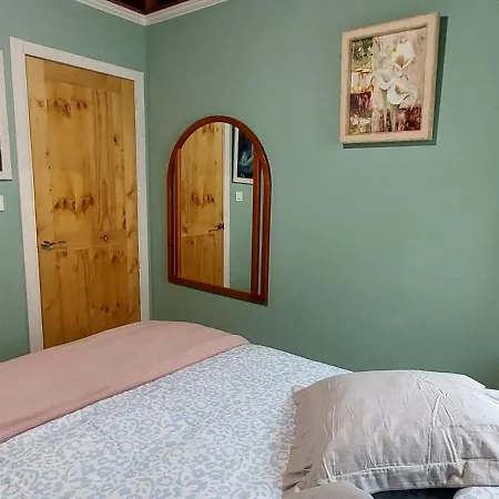 Casa Dos Anxeles Vut-or-1310 *